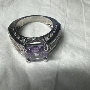 Elegant Silver and Purple Ring